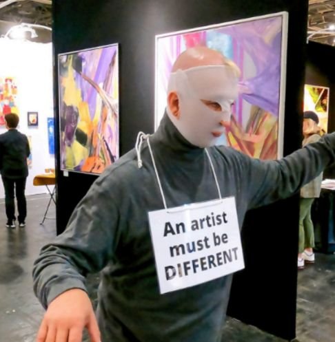 Tomas Laugunavicius performansas be different